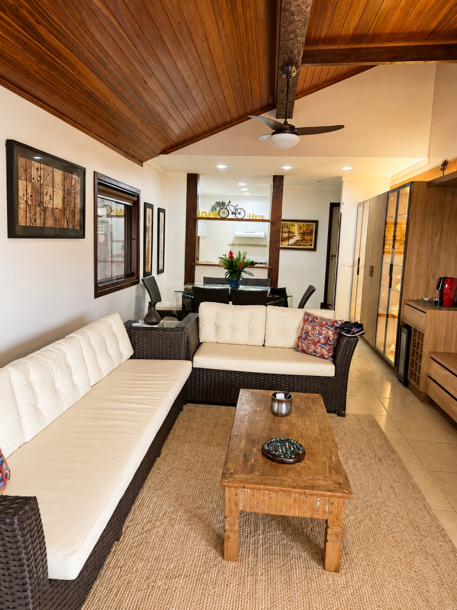 Casa Ferradura Beach — sala de estar